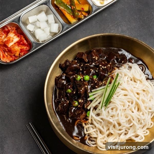Jajangmyeon with Side Dishes