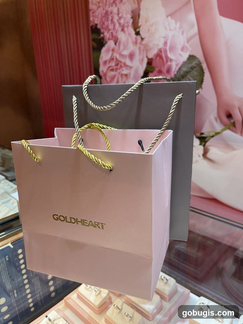 Goldheart Shopping Bags