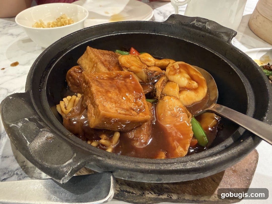 Braised Tofu and Seafood Casserole