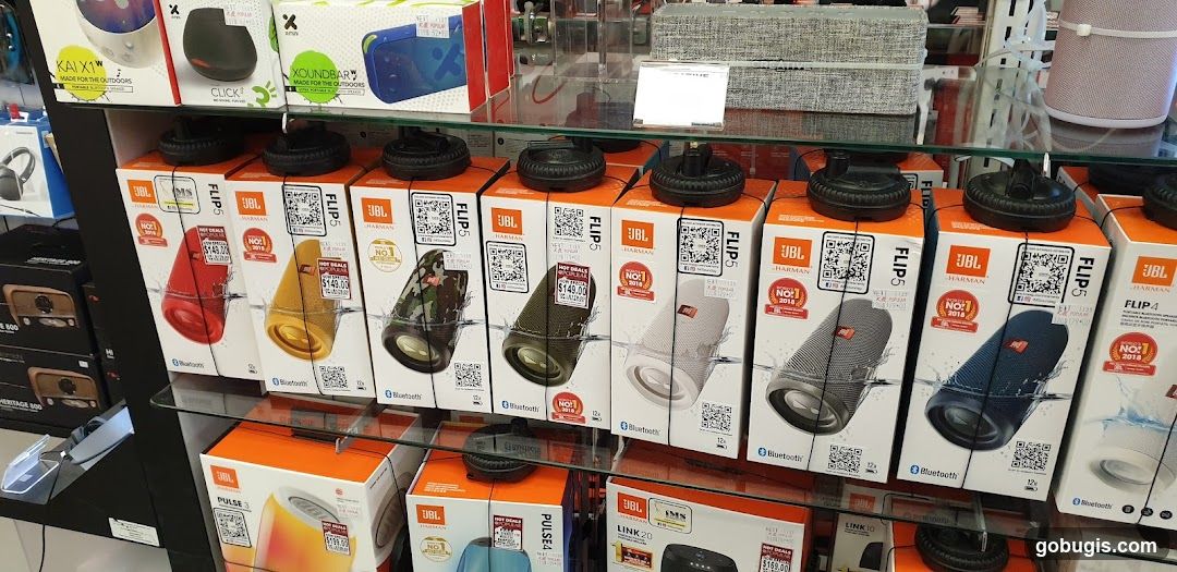 JBL Speakers Display