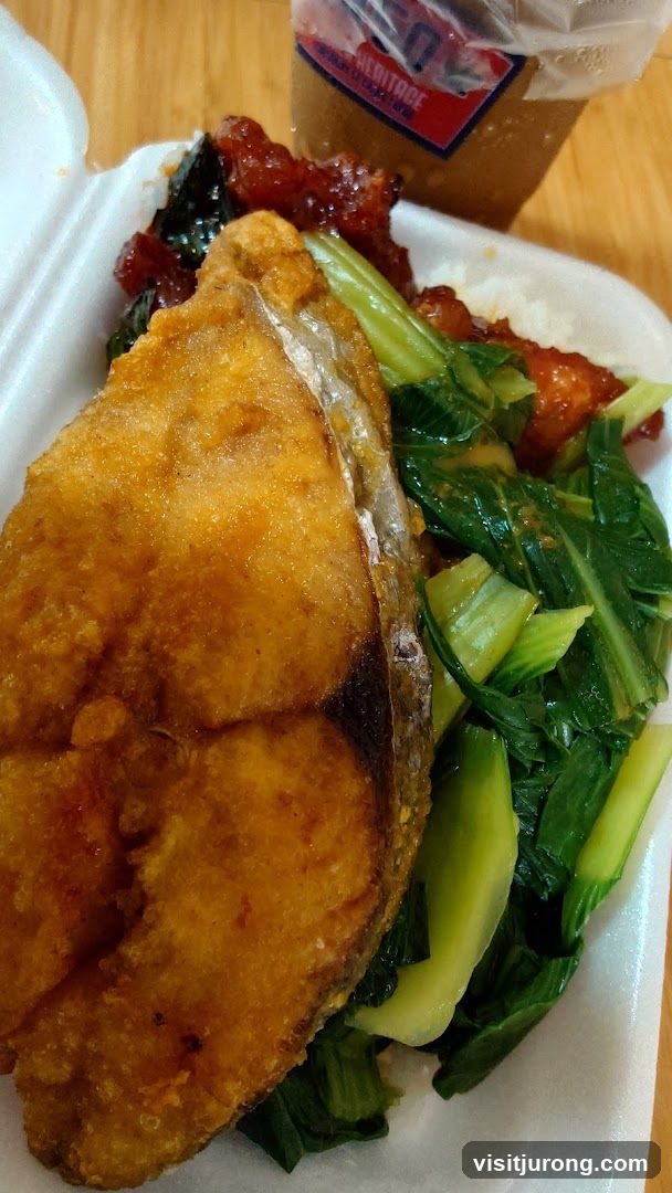 Fried Fish with Vegetables and Rice