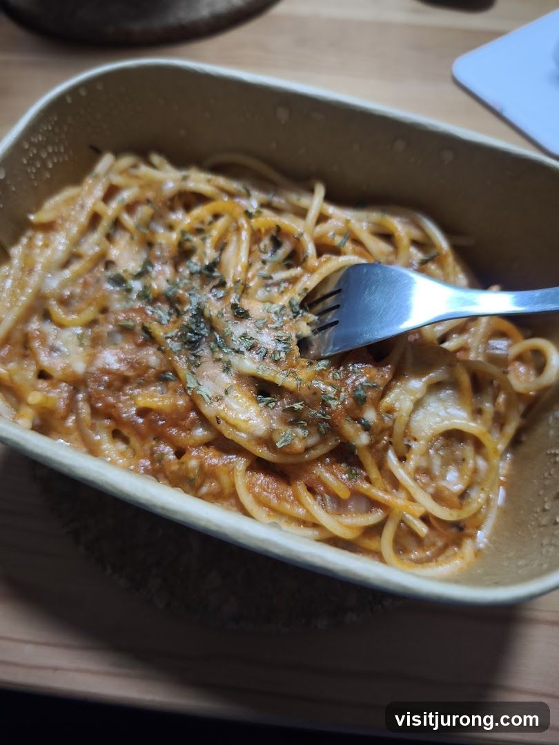 Spaghetti with Tomato Sauce and Cheese