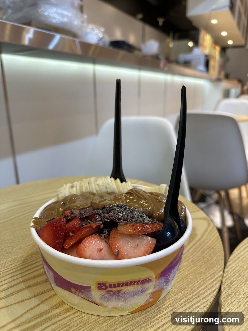 Acai Bowl with Fruit and Toppings
