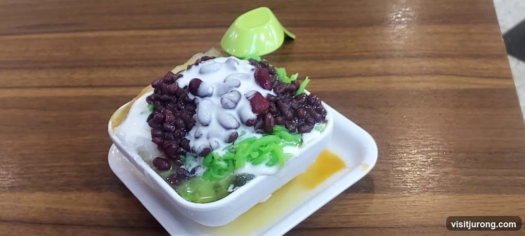 Dessert with Red Beans and Green Jelly