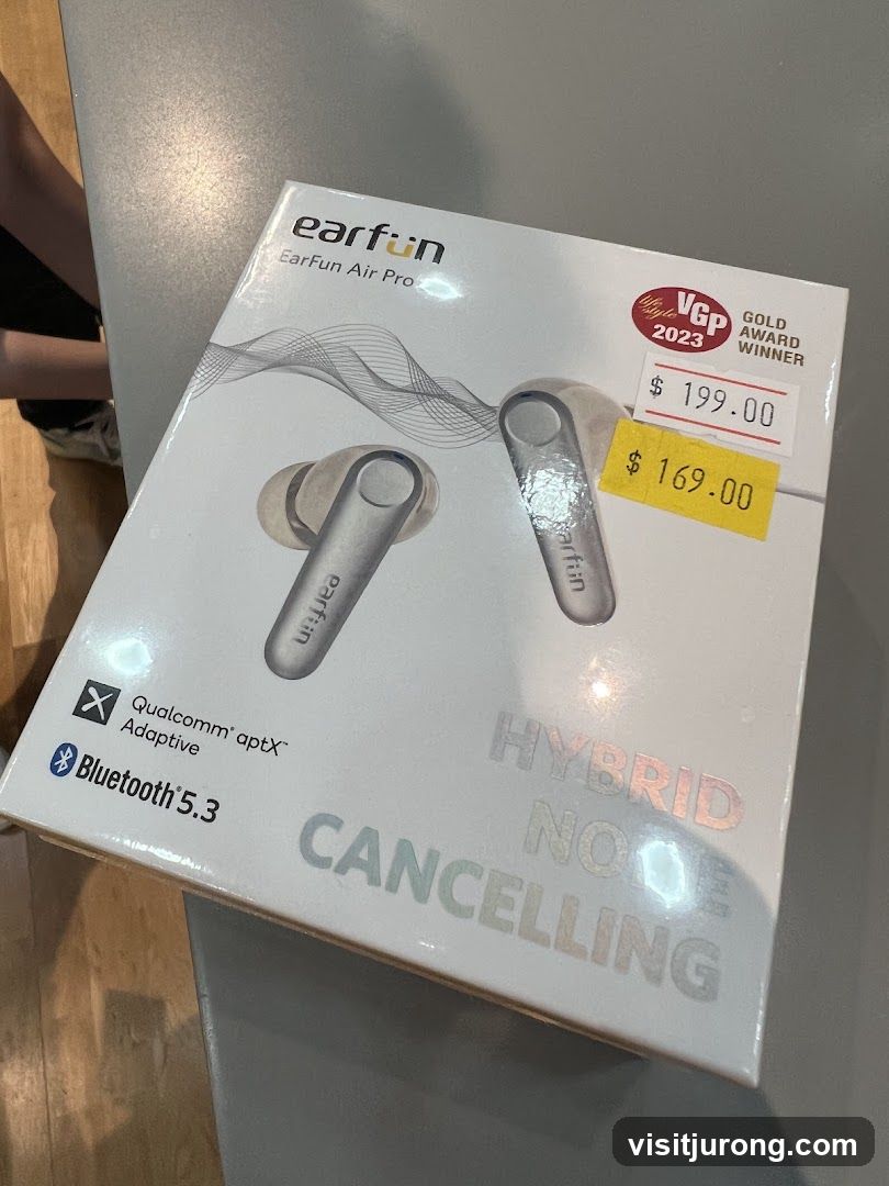 EarFun Air Pro Box