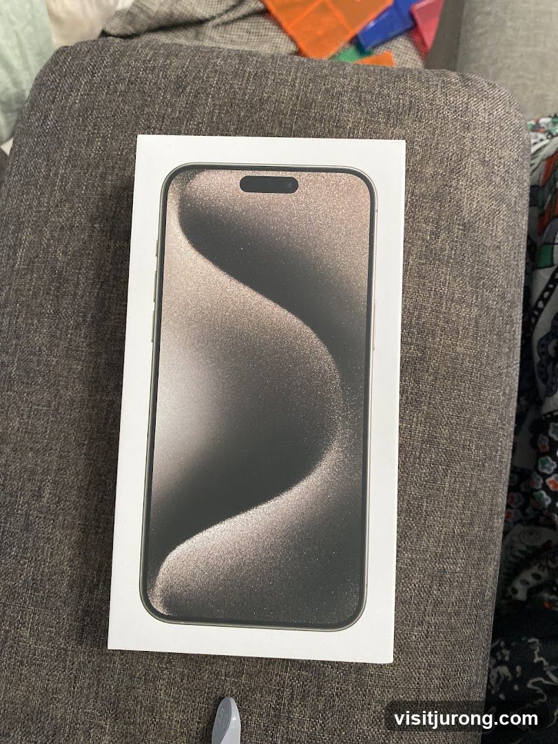 iPhone 14 Pro Box