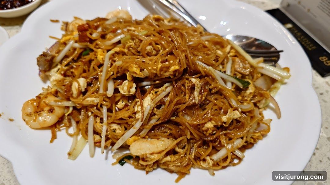 Stir-fried Noodles with Shrimp and Pork
