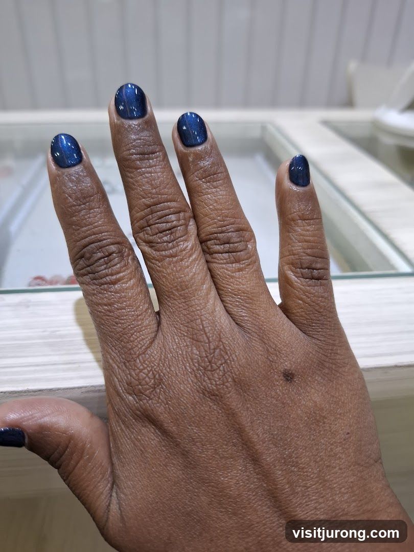 Nails with Cat Eye Polish