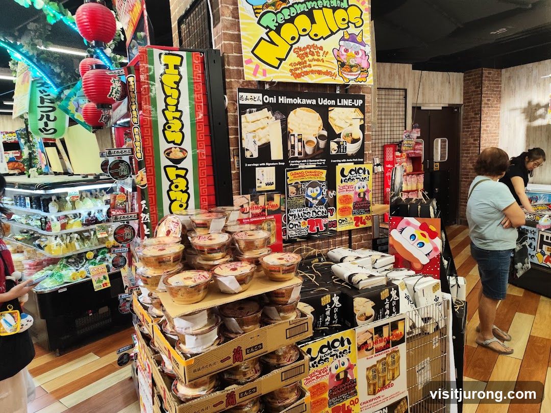 Noodle and Food Display
