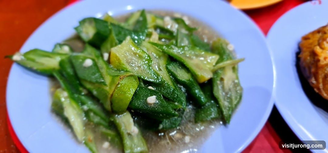 Stir-fried Okra with Garlic