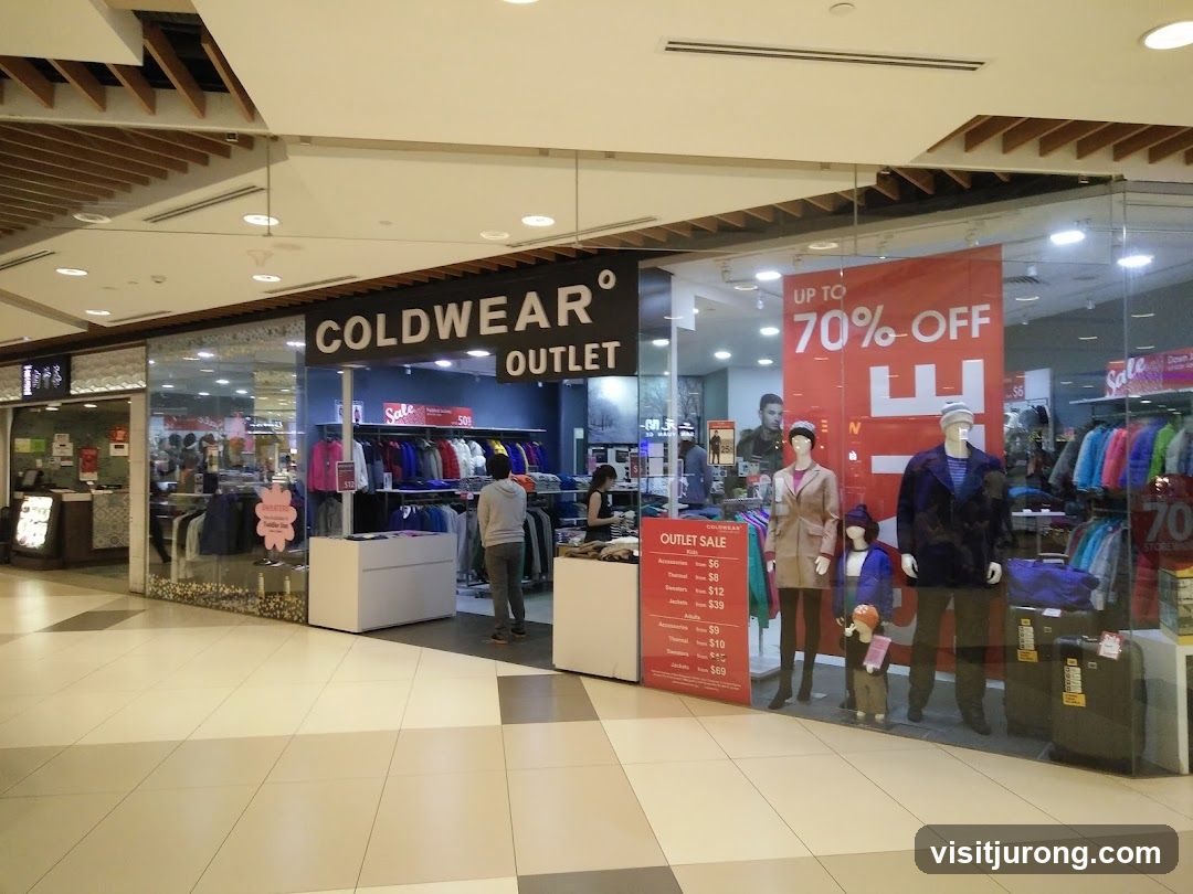 COLDWEAR Outlet @ IMM
