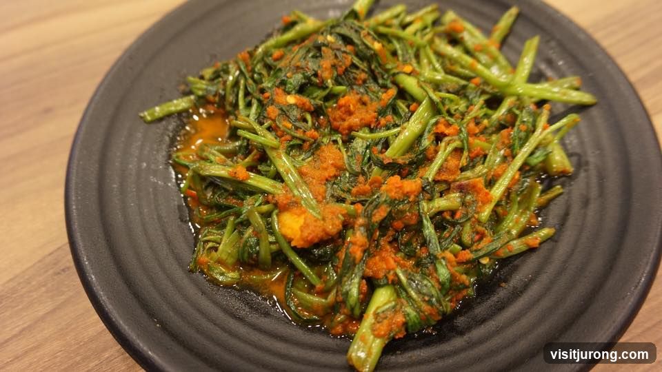 Stir-fried Water Spinach