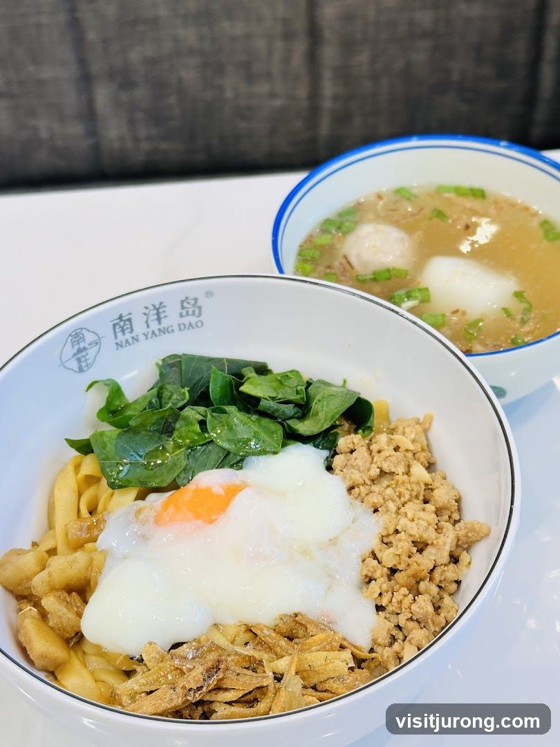 Noodles with Egg and Soup