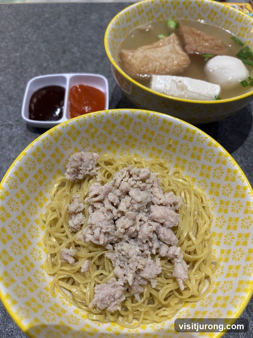 Noodles with Minced Meat and Soup