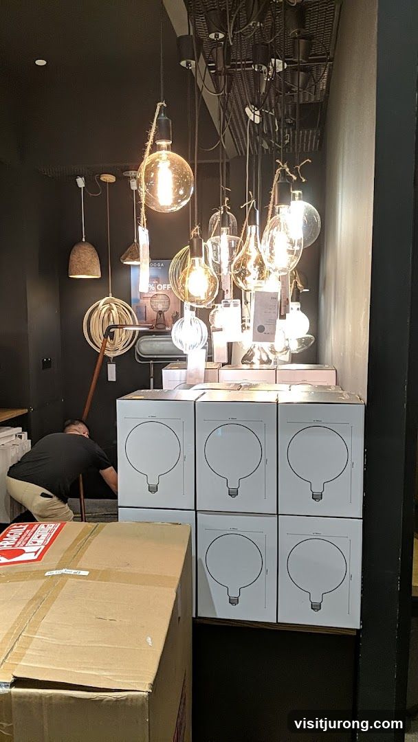 Light Fixtures and Packaging