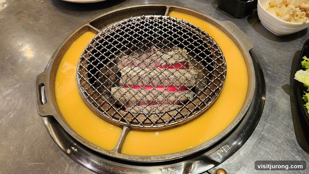 Grill with Cheese Dip