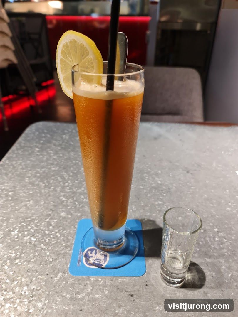 Iced Tea with Lemon