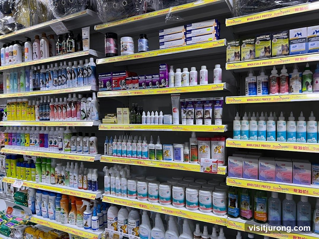 Pet Supplies Aisle