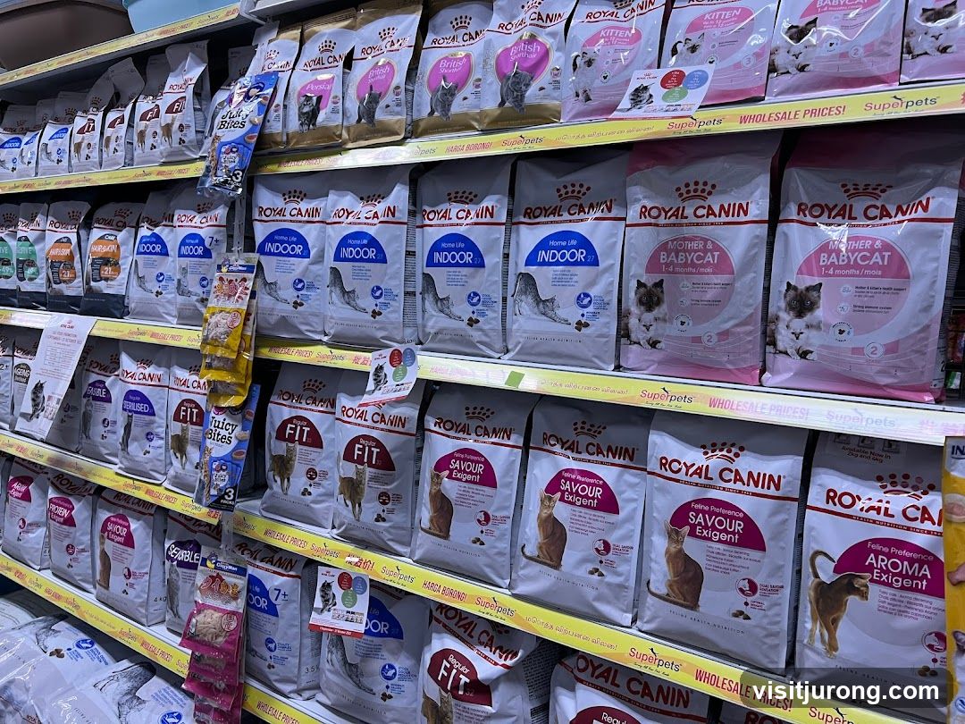 Pet Food Aisle