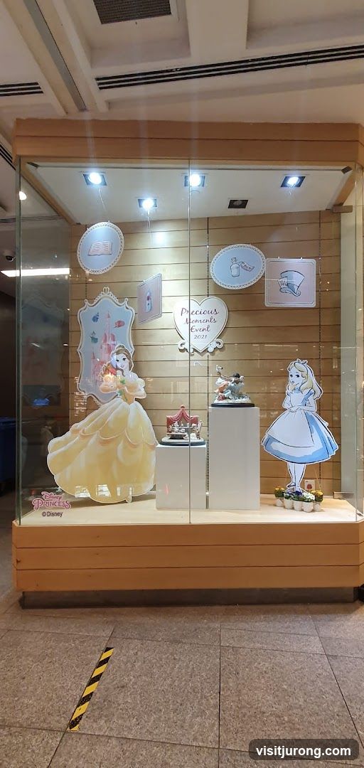 Disney Princess and Alice in Wonderland Display