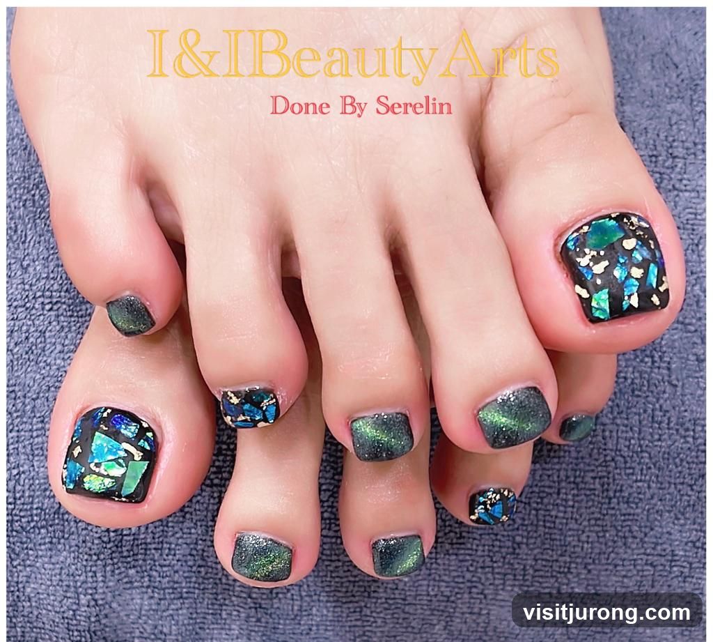 Pedicure with Green Glitter and Mosaic Design