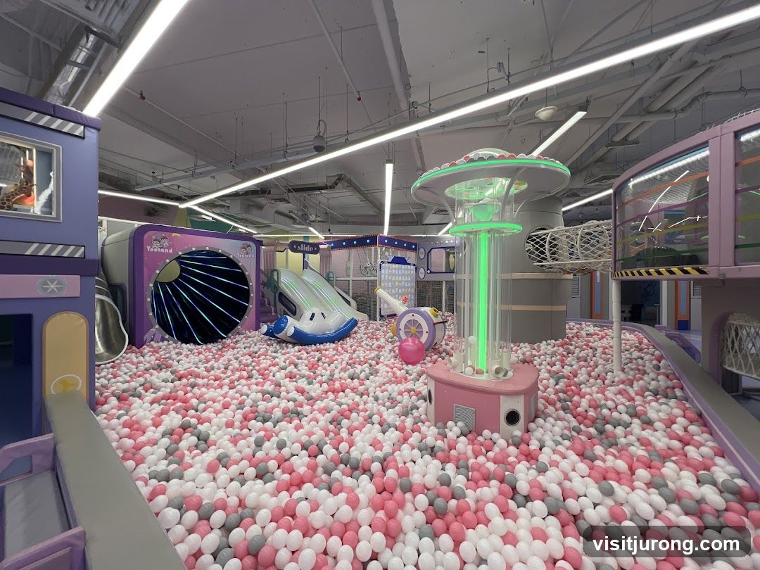 Indoor Playground Ball Pit