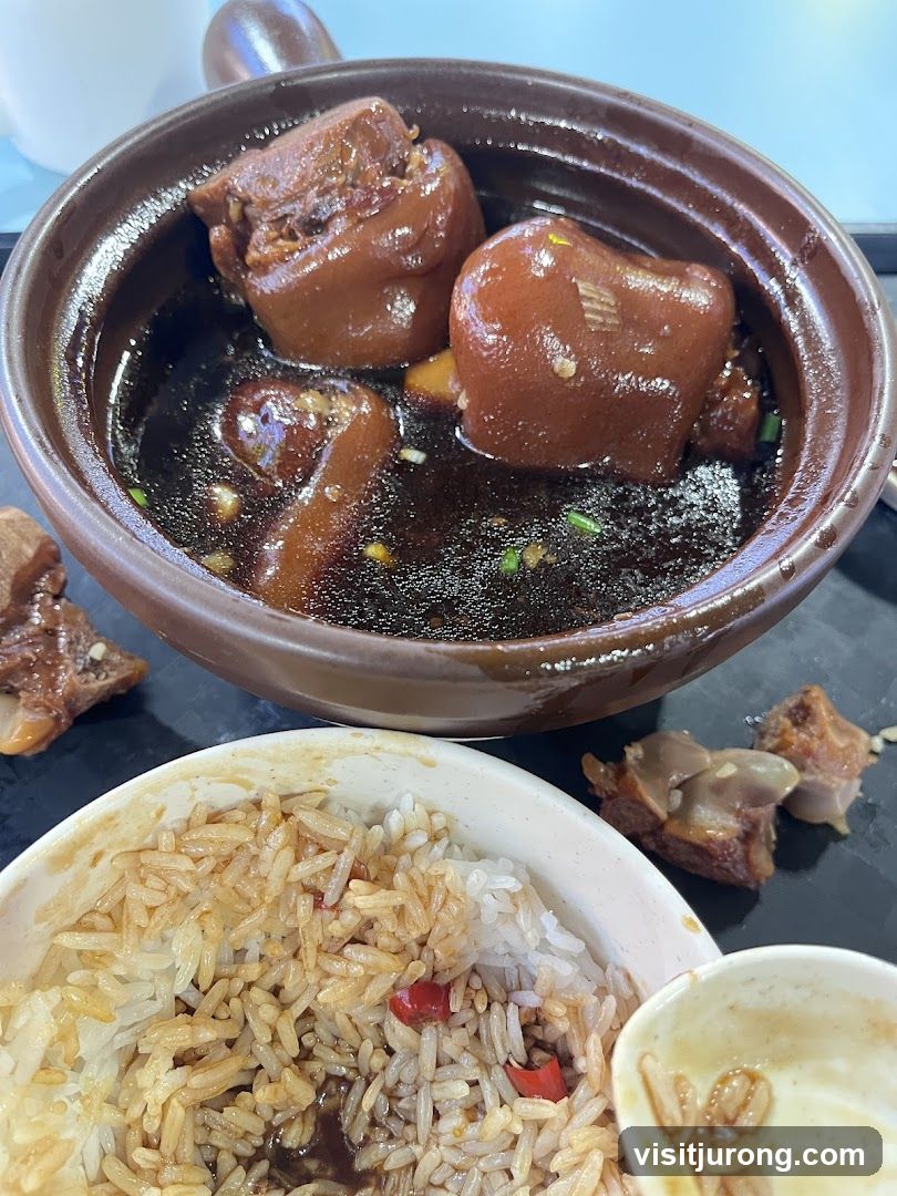 Braised Pork Trotters with Rice