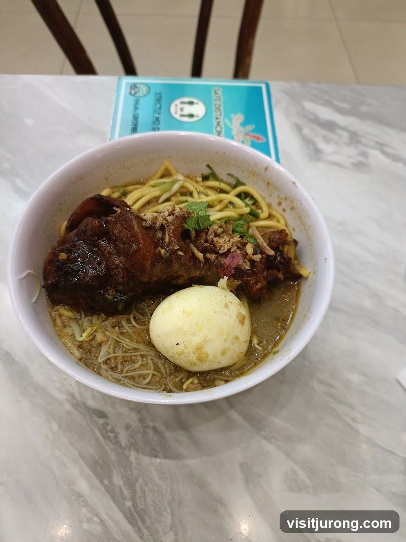 Noodle Dish with Egg and Meat