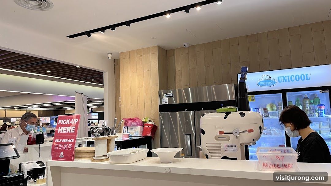 Self-service pick-up counter