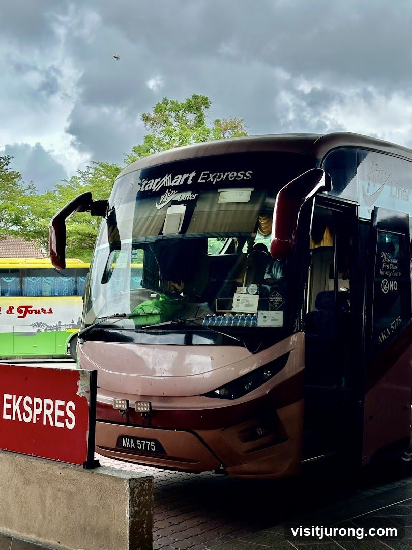 StarMart Express Bus