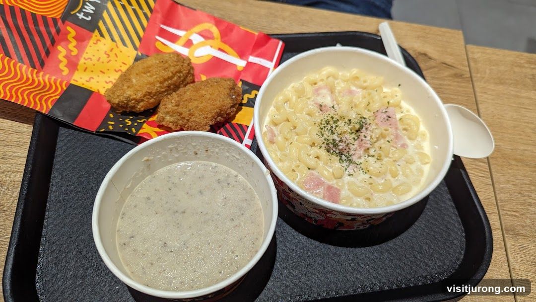 Macaroni and Cheese with Fried Chicken Wings and Soup