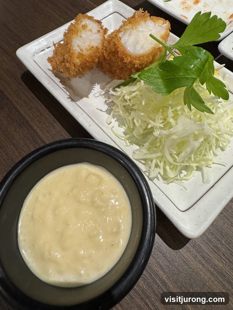 Fried Fish with Shredded Cabbage and Sauce