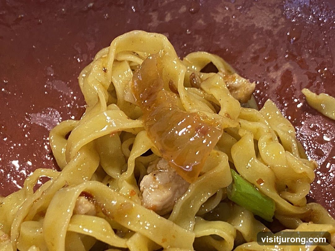 Noodles with Meat and Scallions