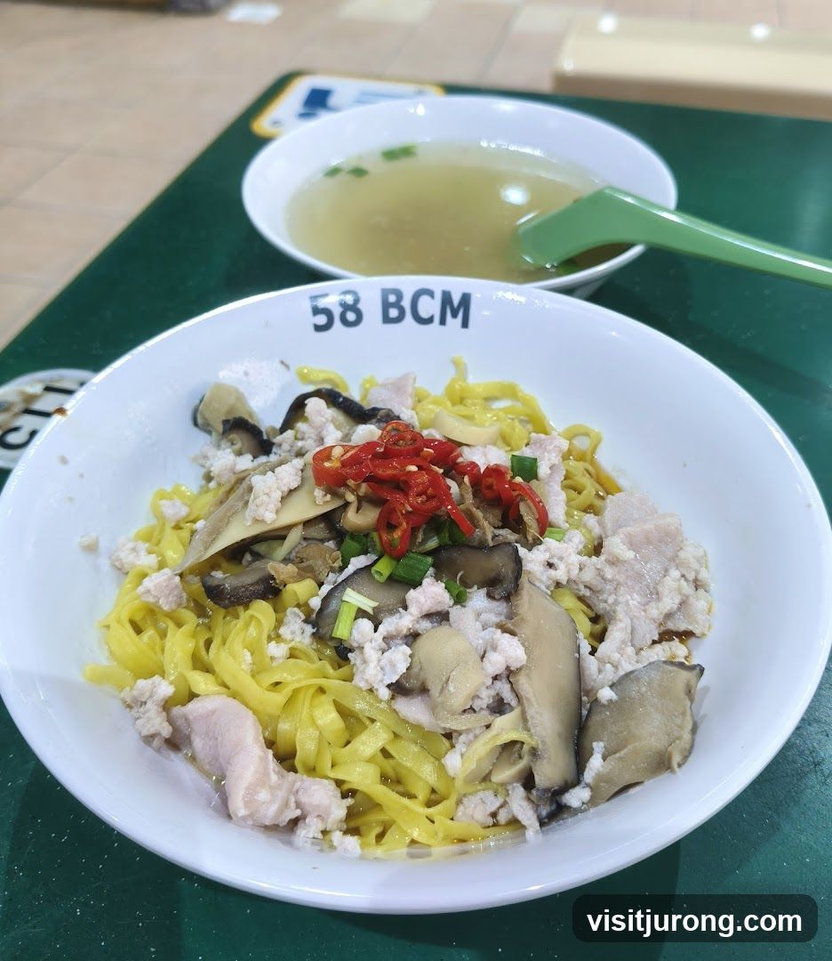 Noodles with Minced Pork and Mushrooms