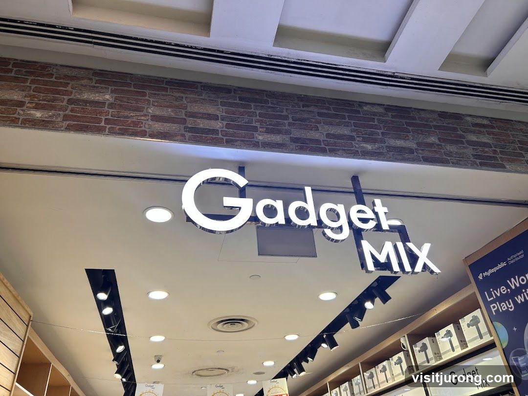 Gadget Mix Store Signage