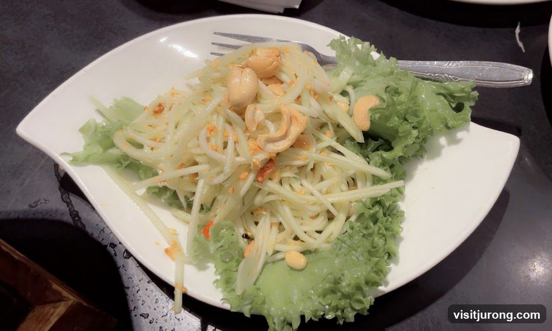 Green Papaya Salad with Cashews
