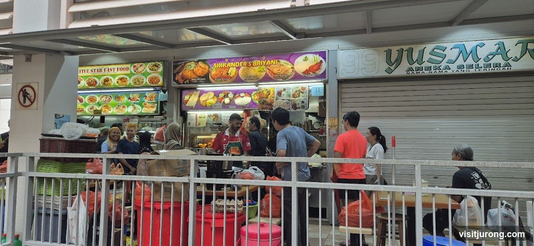 Food stalls with various dishes
