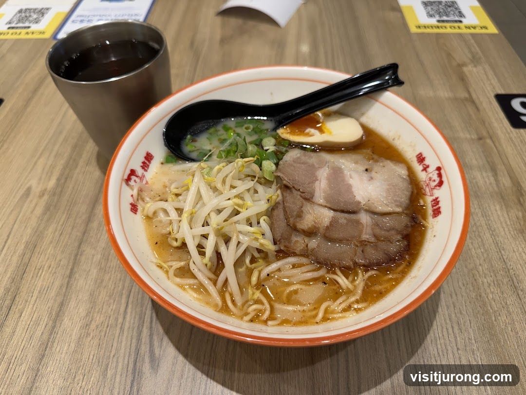 Ramen with Pork and Bean Sprouts