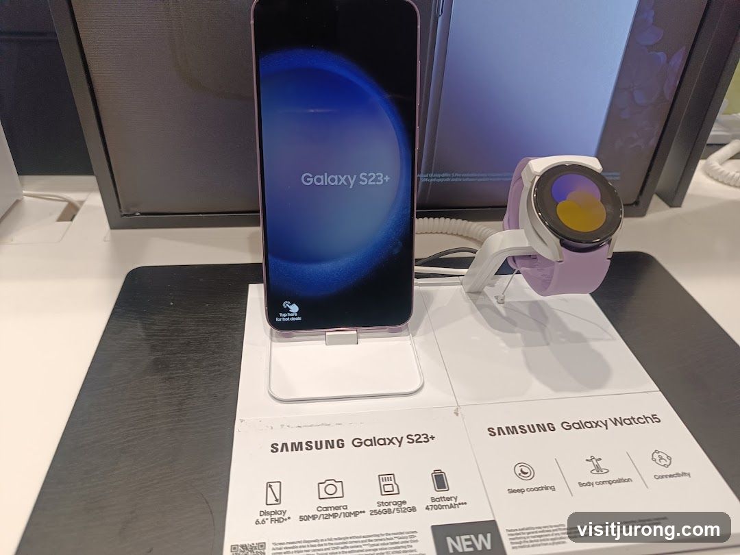 Samsung Galaxy S23+ and Watch 5 Display