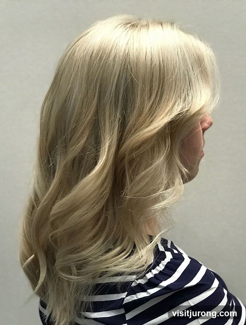 Blonde Hair with Waves
