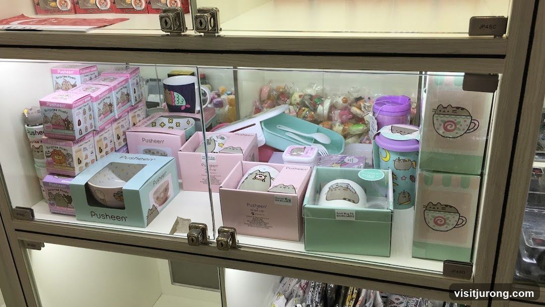 Pusheen Merchandise Display