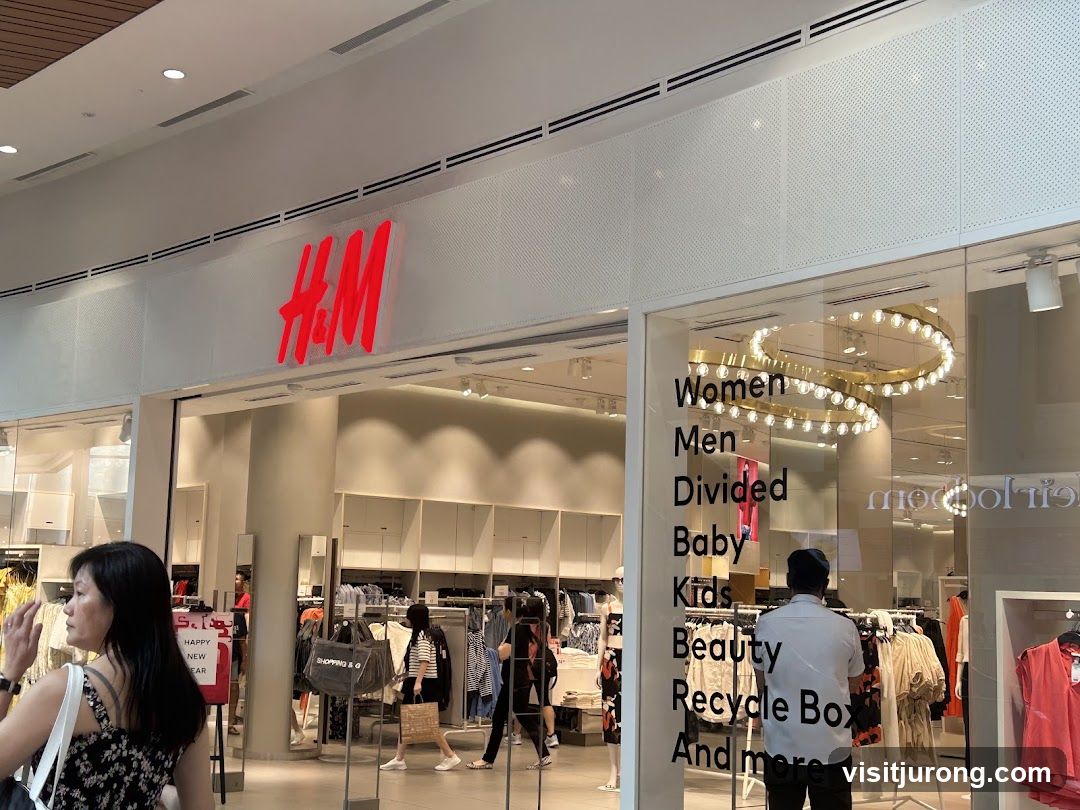 H&M Storefront