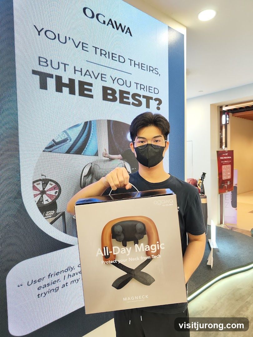 Man holding OGAWA MAGNECK box