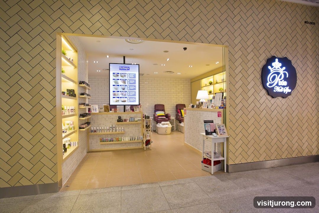 Pixie Nail Spa