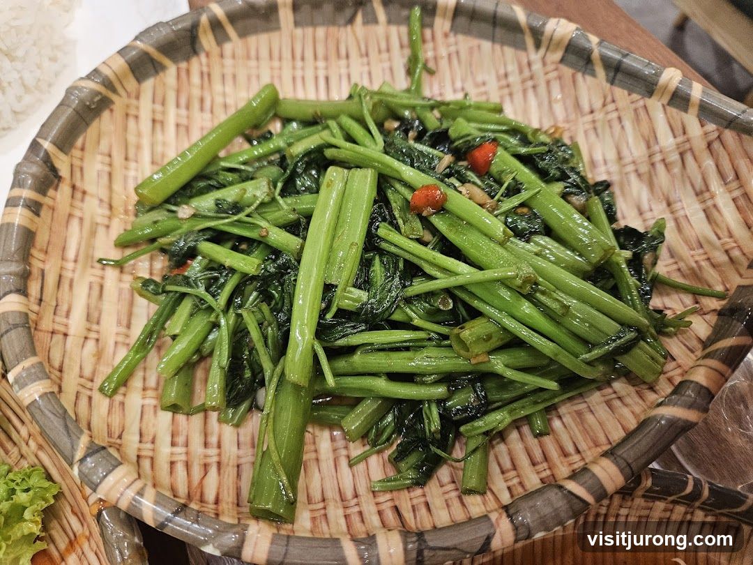 Stir-fried Water Spinach