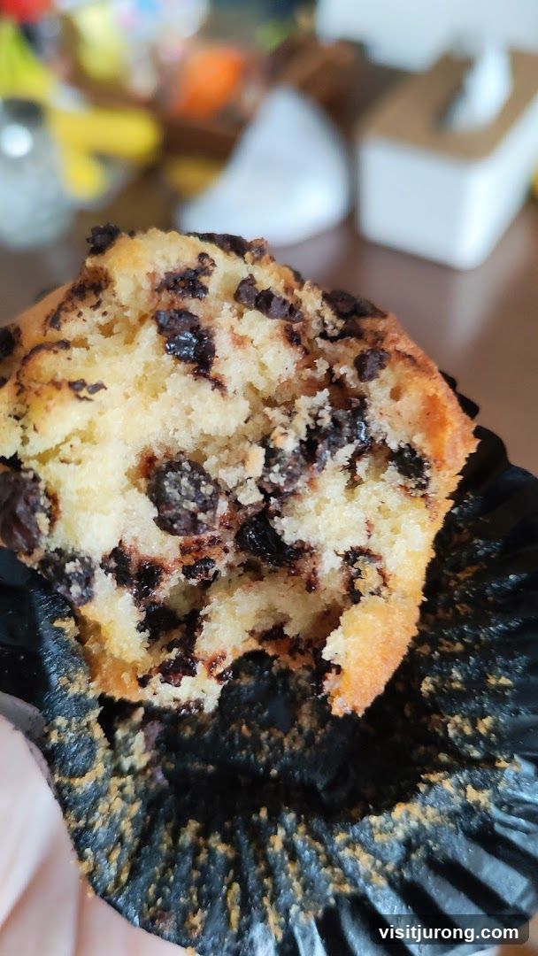 Chocolate Chip Muffin