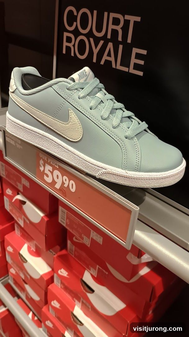 Nike Court Royale Shoe