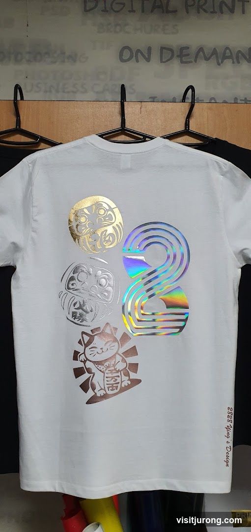 White T-shirt with holographic and metallic prints