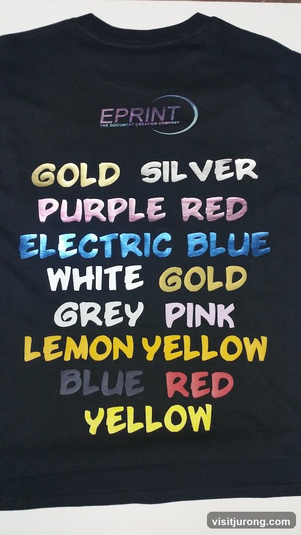 T-shirt with color options