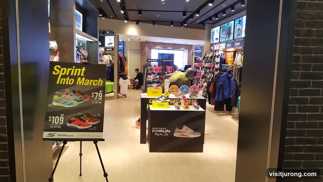 Skechers Store Display